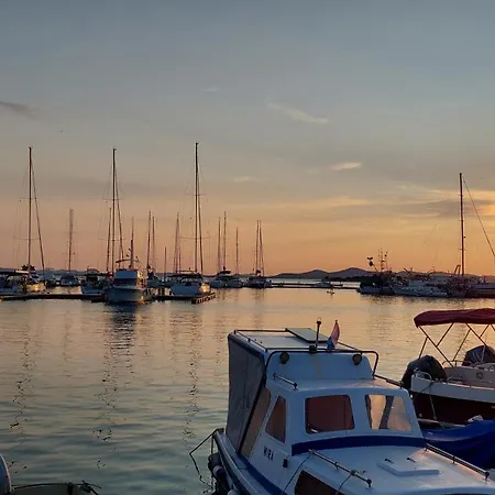 Stipe Διαμέρισμα *